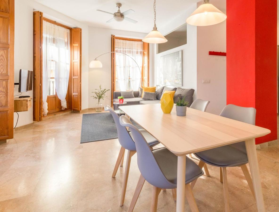 Lovely Apartment! Valencia Buitenkant foto