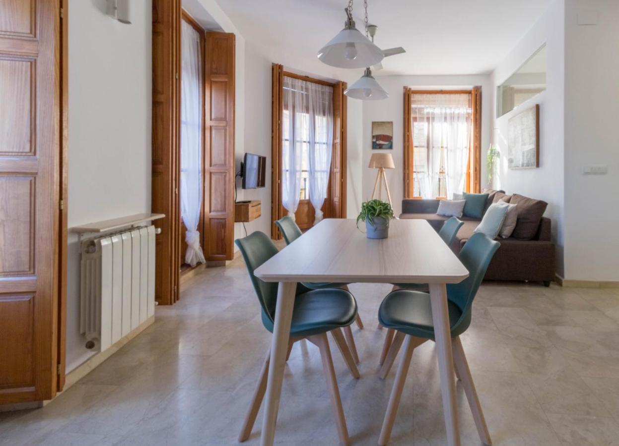 Lovely Apartment! Valencia Buitenkant foto