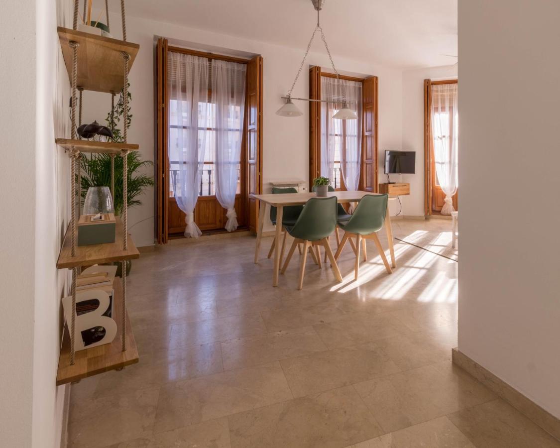 Lovely Apartment! Valencia Buitenkant foto